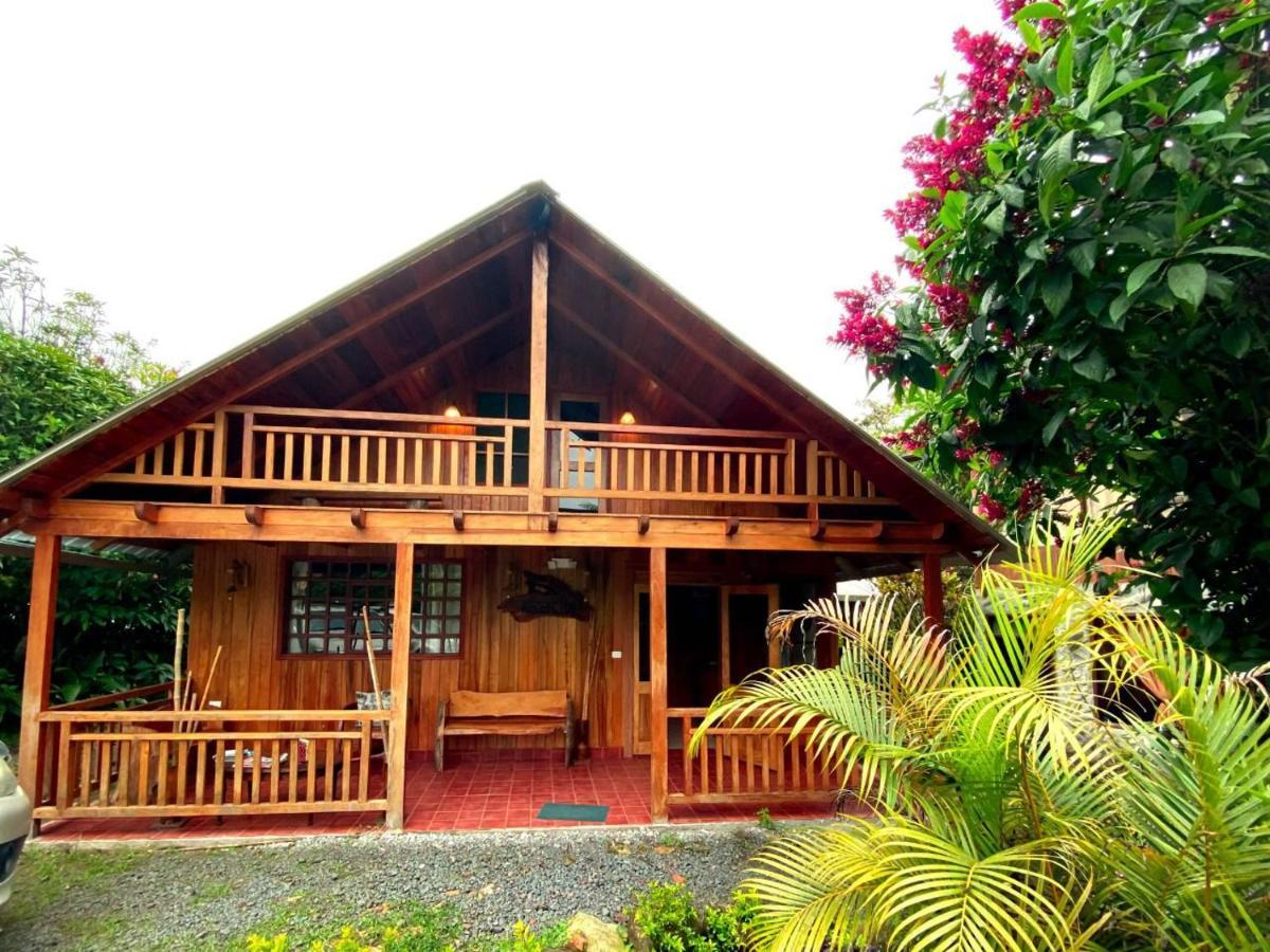 Hosteria Los Cedros De Mindo Exterior photo
